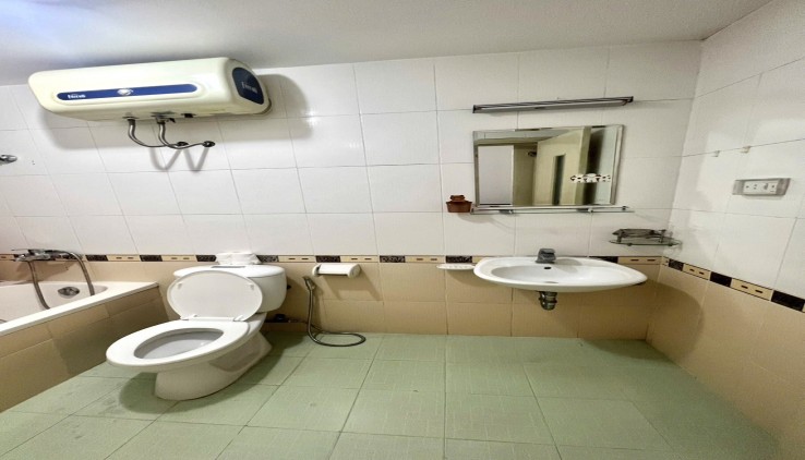 Cho thuê Ở NHÓM 4 NGƯỜI, HỘ GĐ căn hộ CC Nàng Hương Nguyễn Trãi, DT 100m2 - 3PN - 2WC